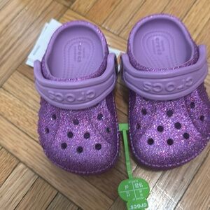 Crocs Baya Glitter Clog- Orchid- Purple Glitter-  Girls Size C4 (New with tags)